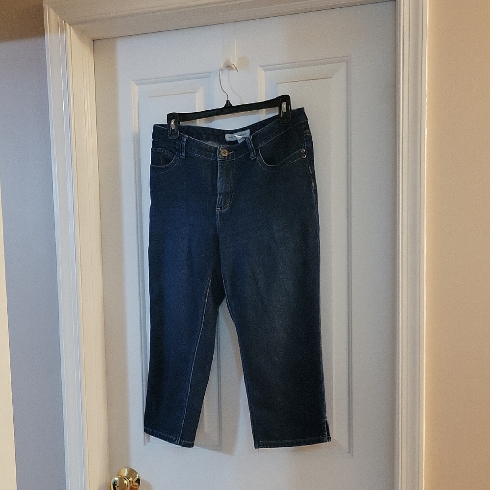 Chicos Crop Jeans Size 6/Chicos Size .5